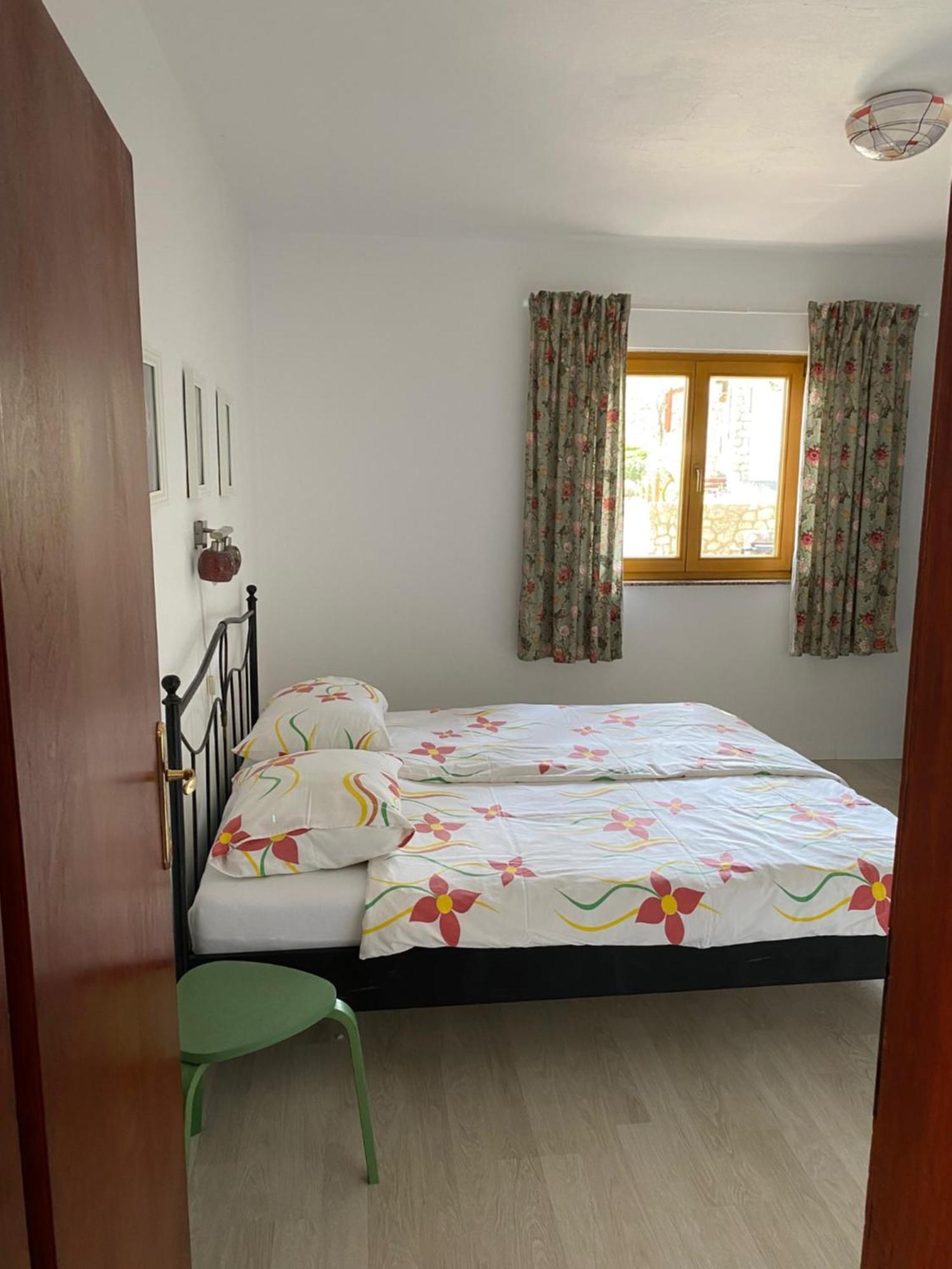 Apartments Lili I Baška Exterior foto